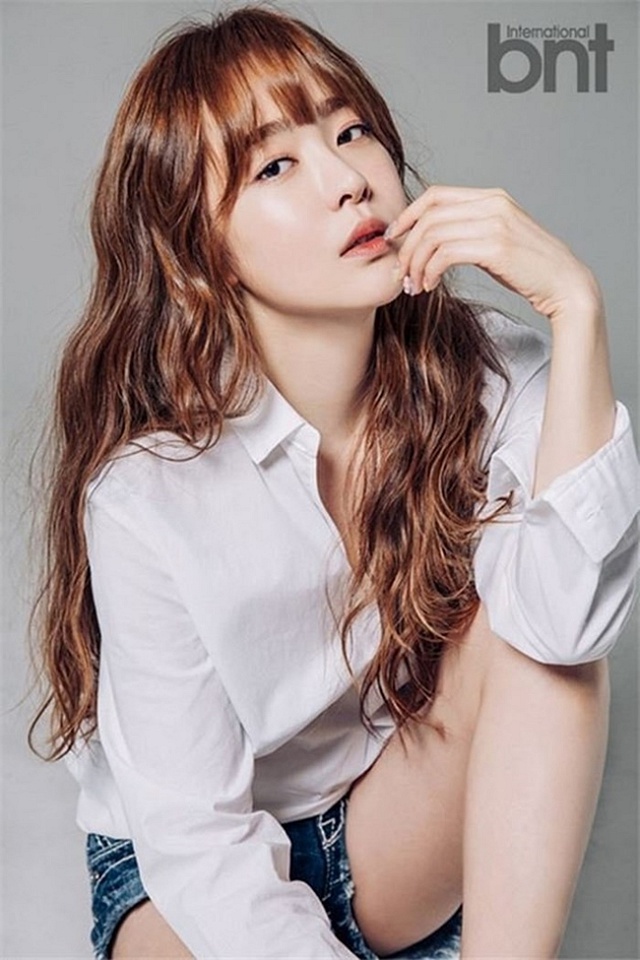 nin-tho-vi-ve-dep-boc-lua-cua-yoo-so-young-1