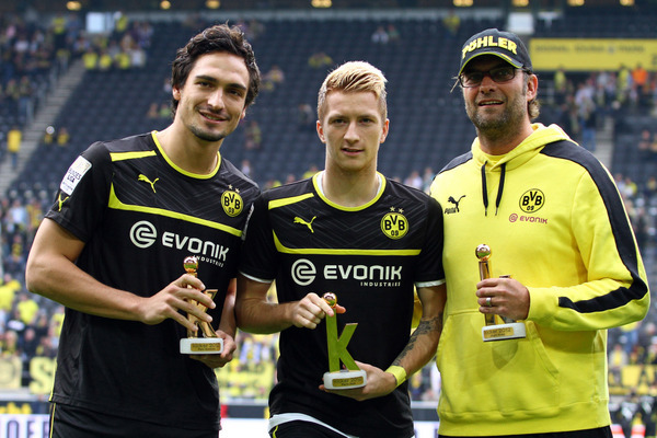 sir-alex-nghi-huu-khien-mu-mat-nhieu-ngoi-sao. 1