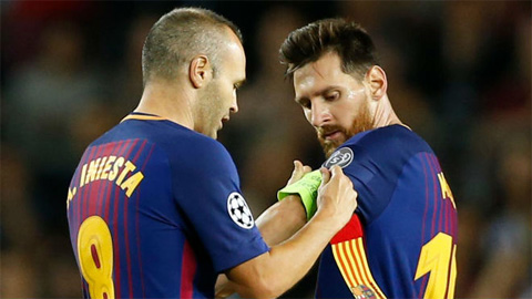messi-thua-nhan-cam-thay-hoi-tiec-khi-iniesta-ra-di-1