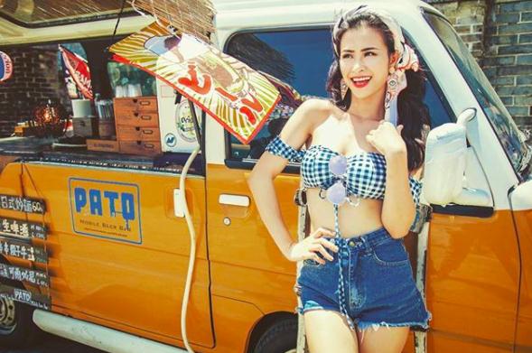 ngam-dong-nhi-uot-at-khoe-dang-tren-bien (8)