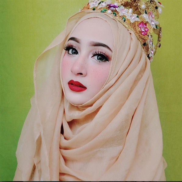 ngat-ngay-vi-nang-hot-girl-hoi-giao-qua-xinh-dep-Saira-Wongsuwan (7)