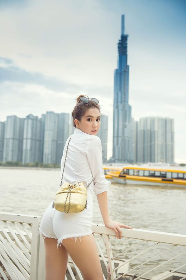 ngoc-trinh-chat-nhu-nuoc-cat-theo-duoi-phong-cach-moi-1 (8)