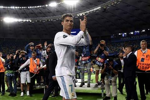 that-vong-m-u-ronaldo-danh-o-lai-real-1