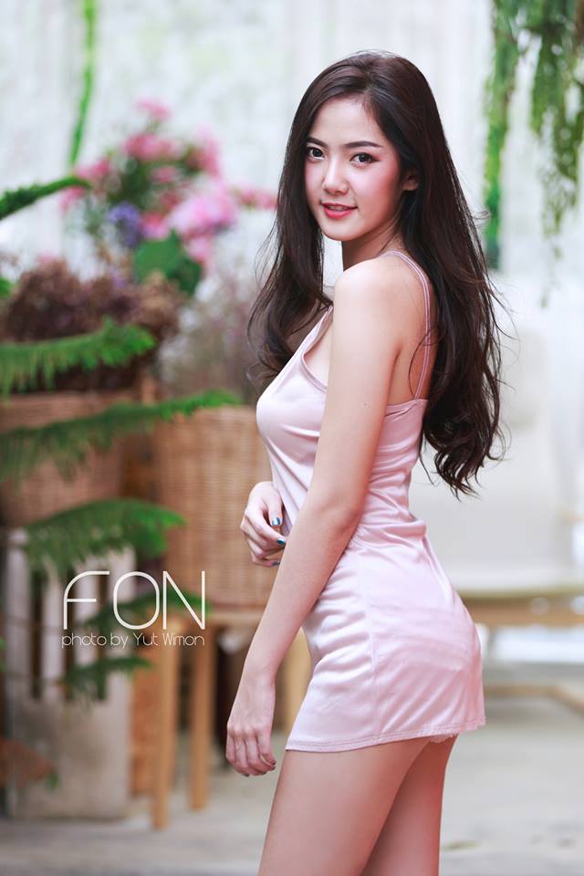 trieu-quy-ong-quy-phuc-nang-Chonlada-Patsatan-la-l-goi-tinh-trong-vay-ngu-mong-manh (12)