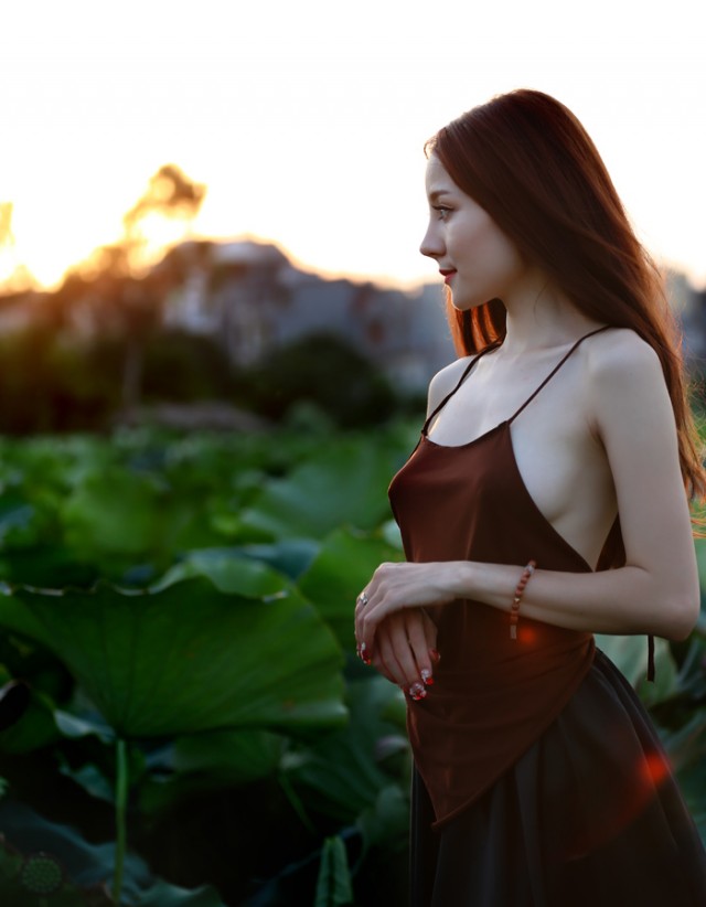 hot-girl-ruby-khoe-than-goi-tinh-thach-thuc-phai-manh (1)