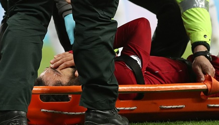 salah-bi-chan-thuong-co-the-bo-lo-tran-gap-barca-1