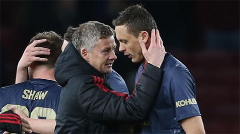 matic-len-tieng-canh-bao-hlv-solskjaer-neu-m-u-tiep-tuc-lao-doc-1