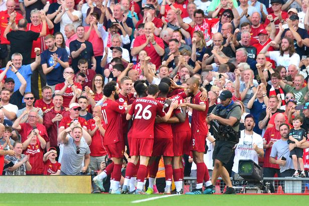 thang-ap-dao-liverpool-gianh-lai-ngoi-dau-tu-tay-man-city-1