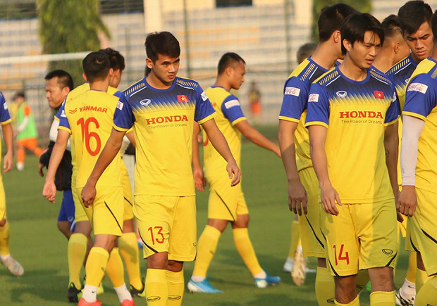 cac-cau-thu-ha-noi-fc-da-hoi-quan-cung-dtqg-viet-nam-1