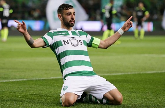 mu-nhan-tin-buon-tu-thuong-vu-chieu-mo-bruno-fernandes-1